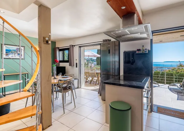 Superbe Vue Mer, Climatisee, Proche Plage, Parking, Animaux Acceptes - Fr-1-816-23 *