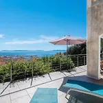 Villa Superbe Vue Mer, Climatisee, Proche Plage, Parking, Animaux Acceptes - Fr-1-816-23 Le Lavandou