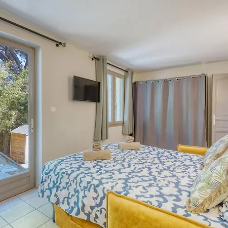Superbe Vue Mer, Climatisee, Proche Plage, Parking, Animaux Acceptes - Fr-1-816-23 * Le Lavandou